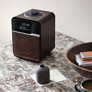 RUARK Compact Audio System R1mk4 - Espresso Lacquer with Walnut Grille